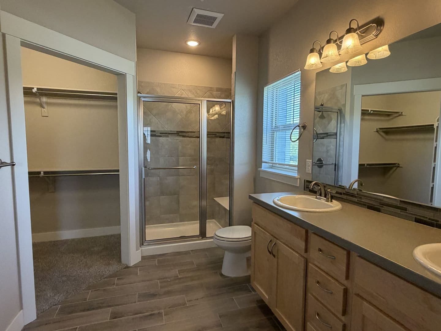 4642 Hahns Peak Drive 202 12 of 15