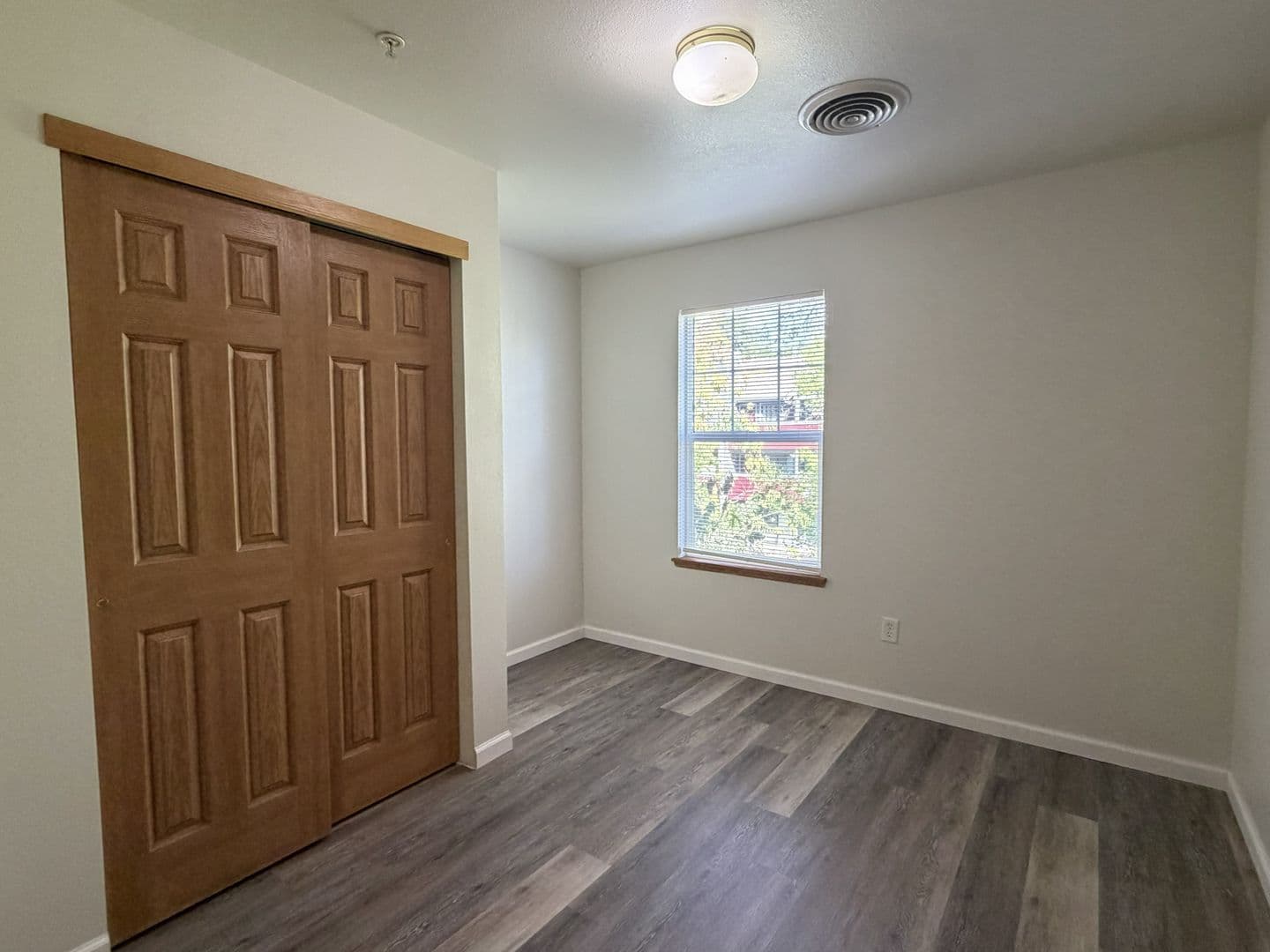 2226 W Elizabeth St C204 12 of 12