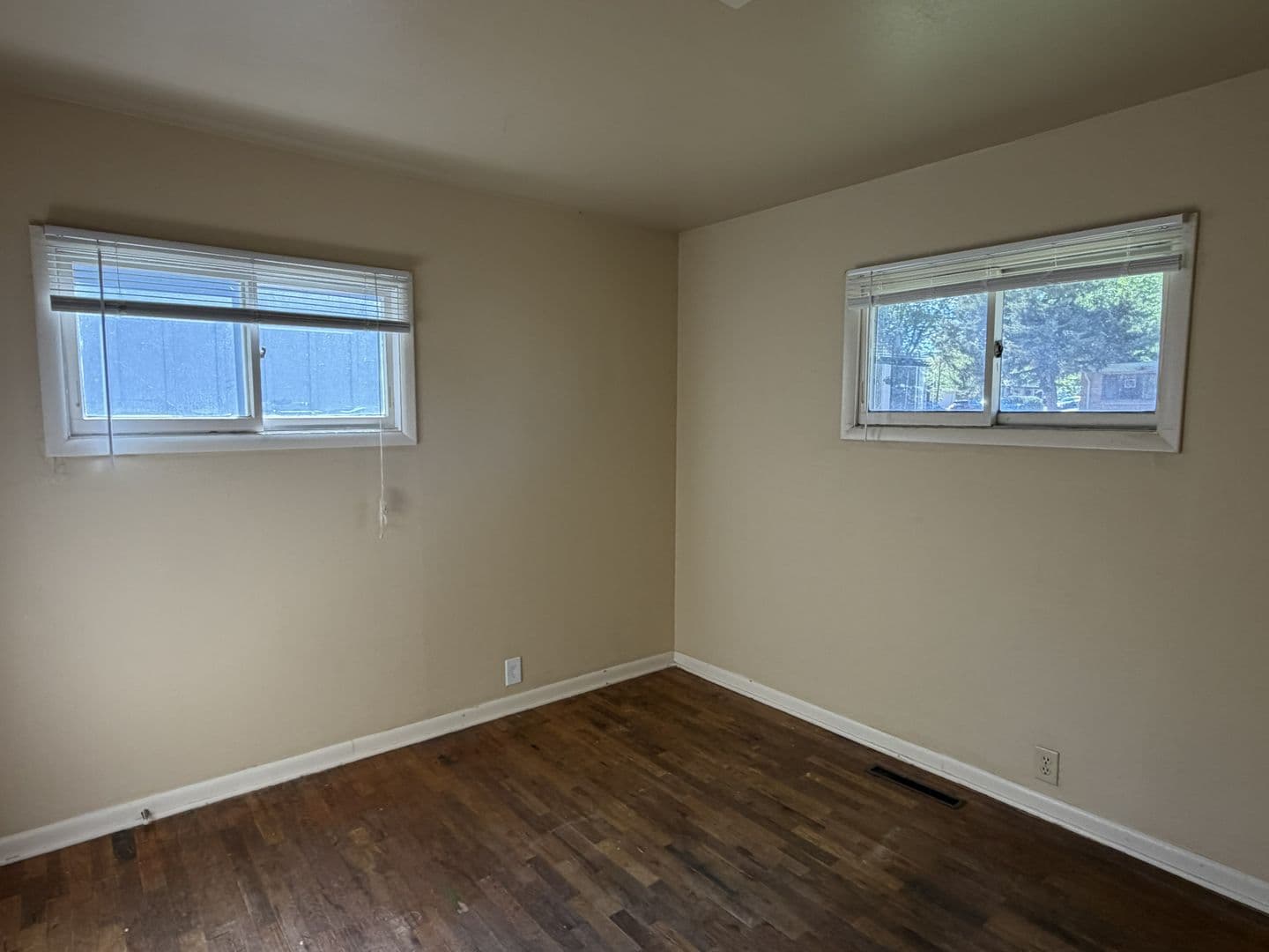 1101 Broadview PL 8 of 14