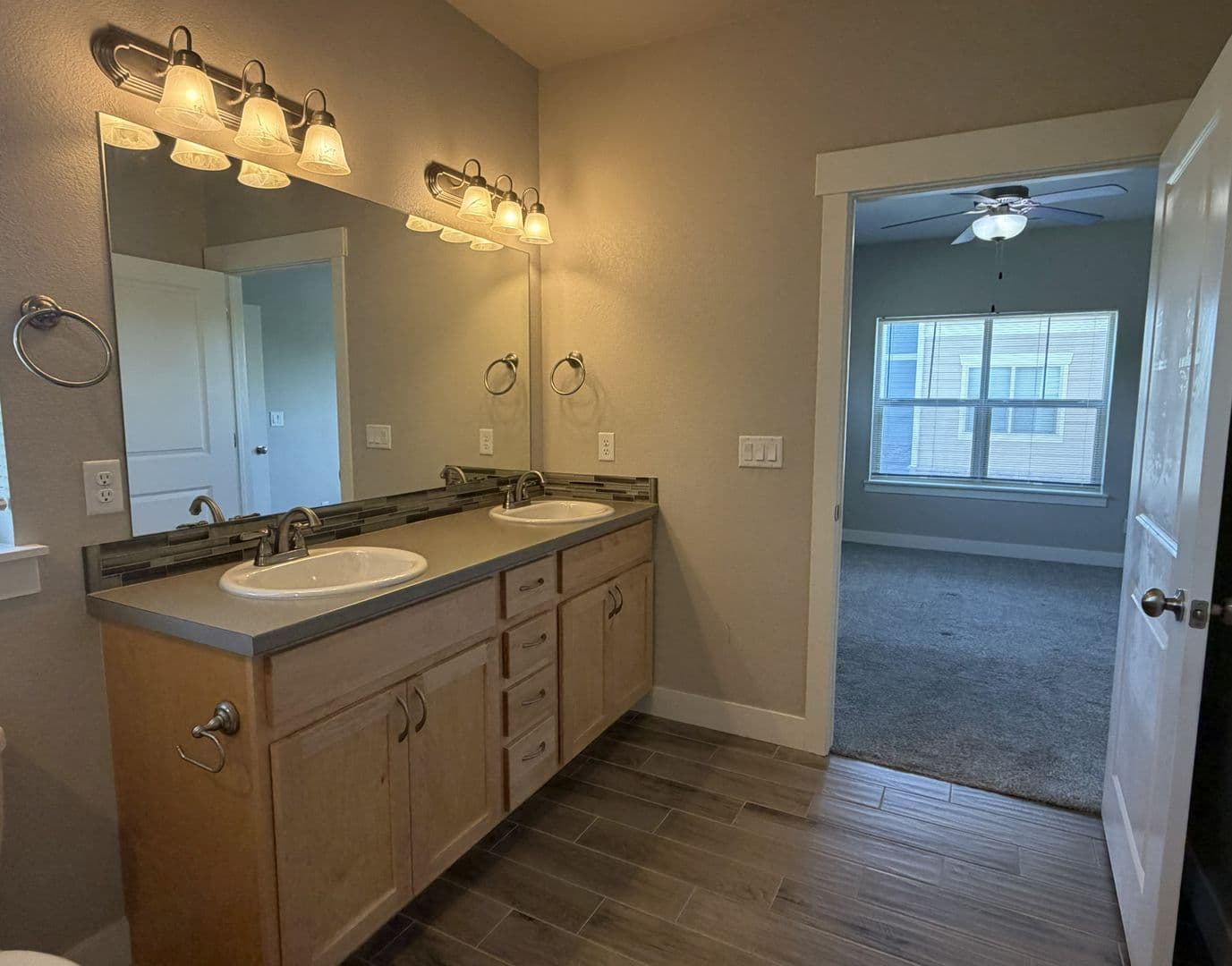 4642 Hahns Peak Drive 202 13 of 15
