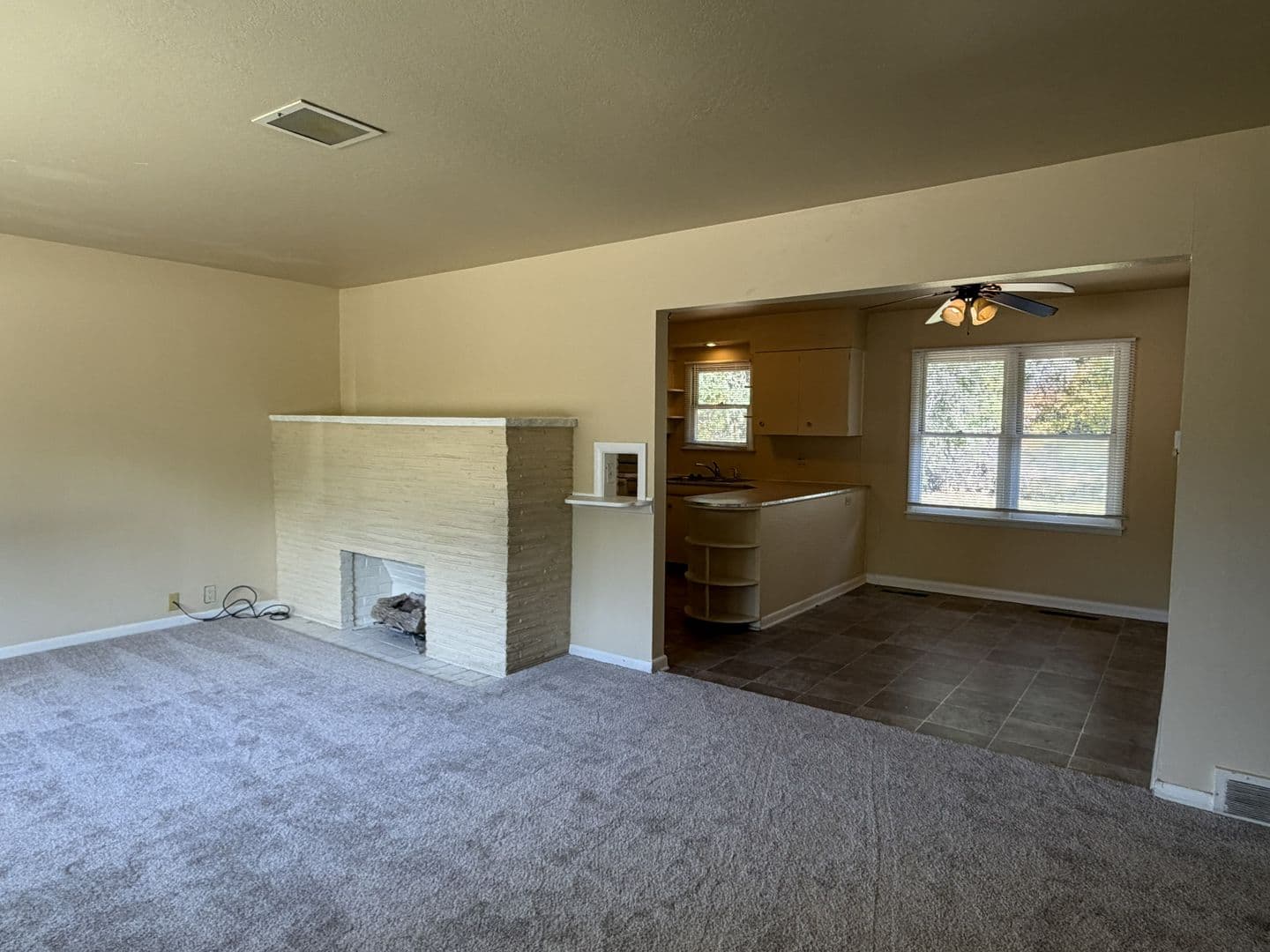 1101 Broadview PL 4 of 14