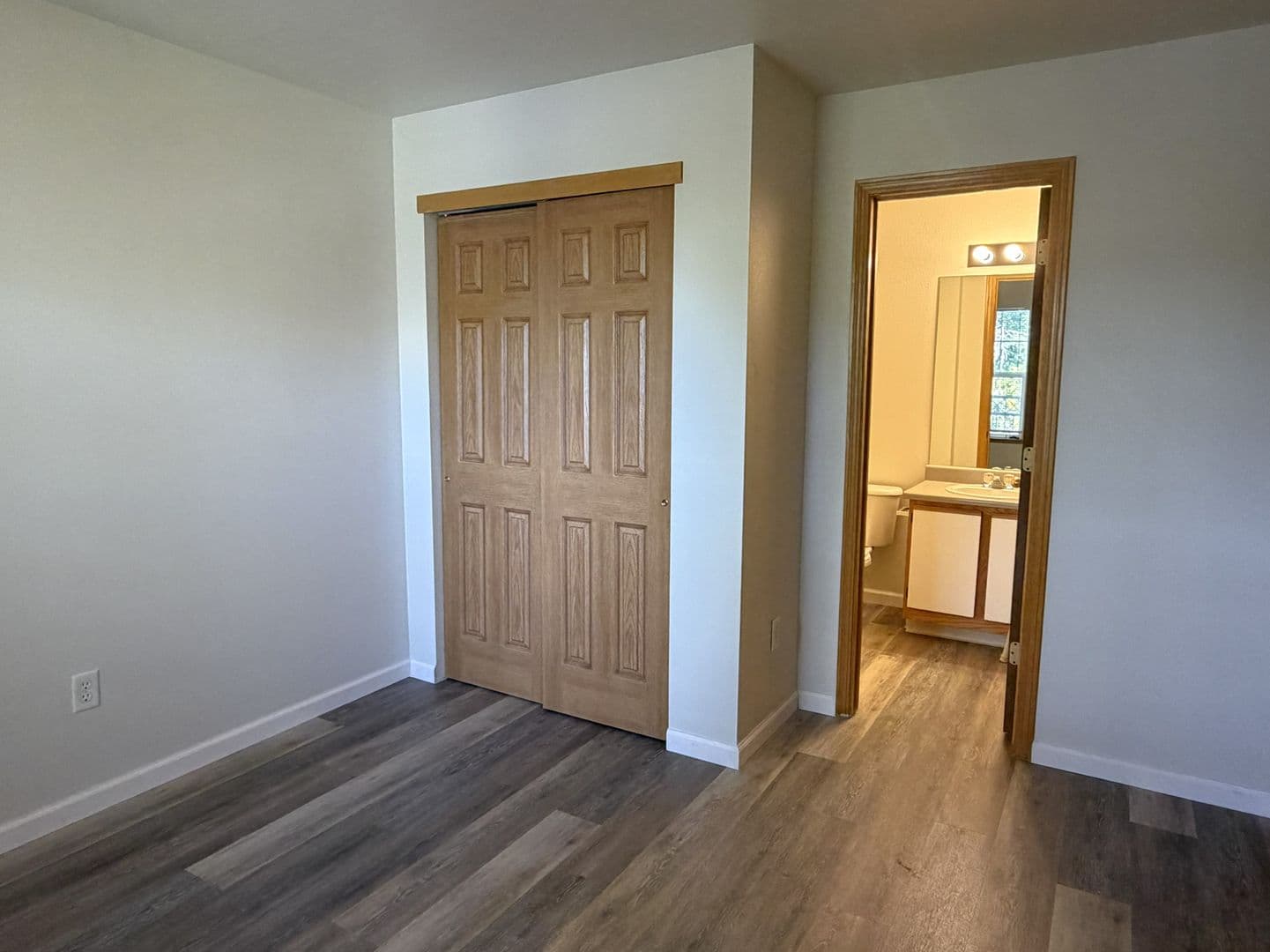 2226 W Elizabeth St C204 8 of 12