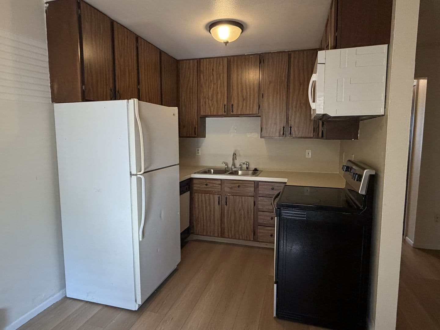 1209 W Plum St B6 5 of 10