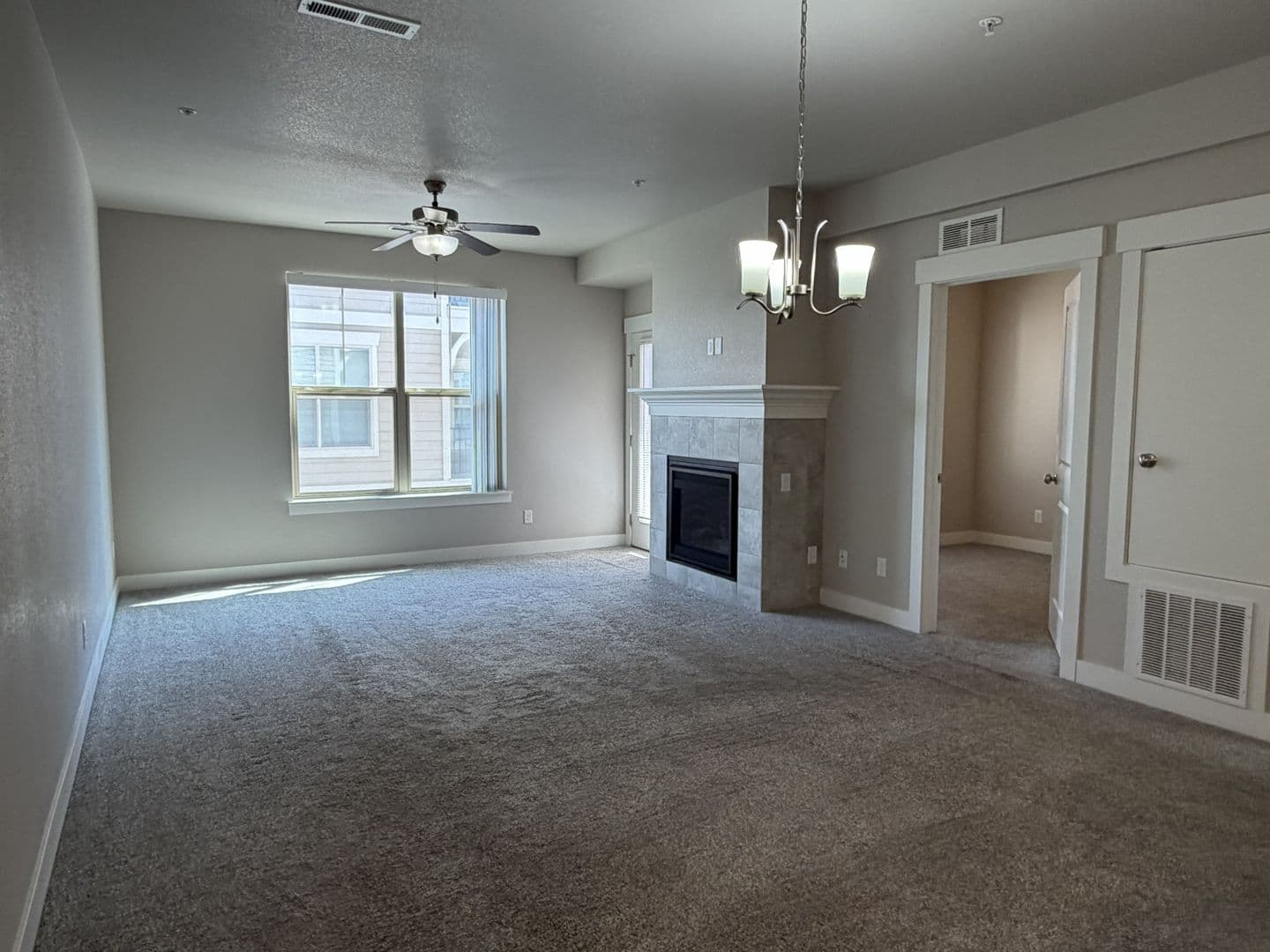 4642 Hahns Peak Drive 202 2 of 15