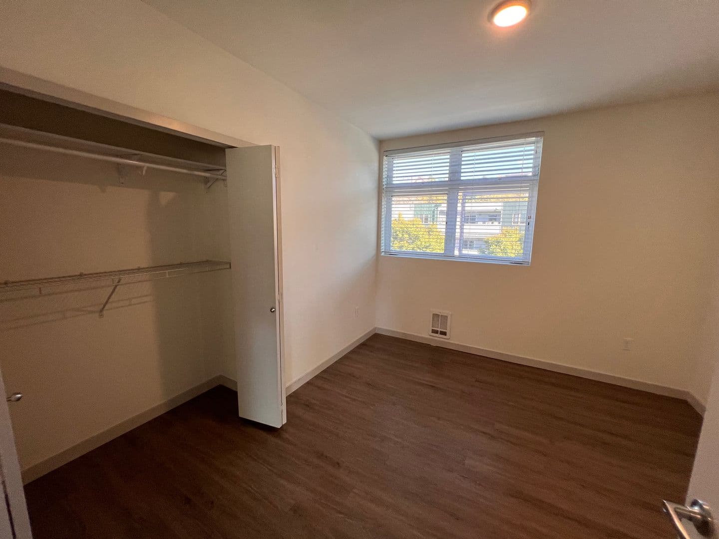 4801 Fauntleroy 8 of 17