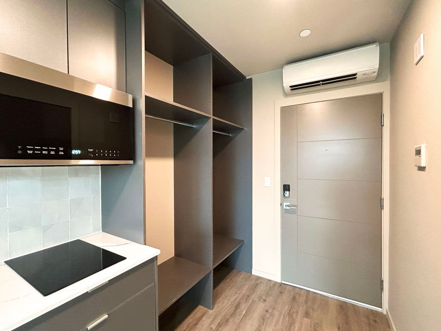 Avala Apartments 4 of 11