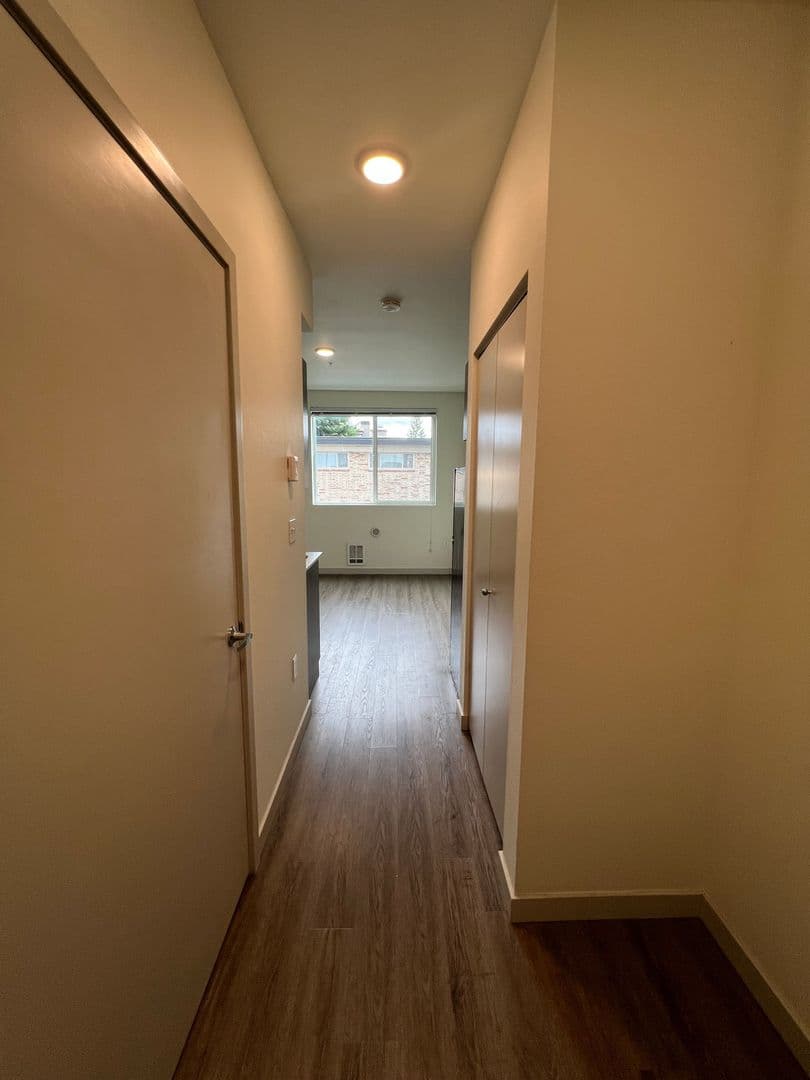 4801 Fauntleroy 8 of 11