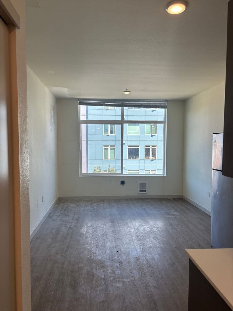 4801 Fauntleroy 2 of 10