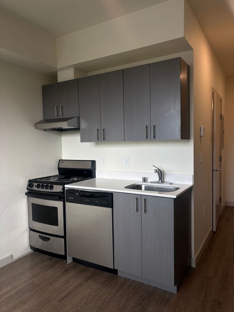 4801 Fauntleroy 3 of 8