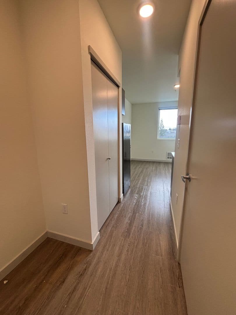4801 Fauntleroy 5 of 8