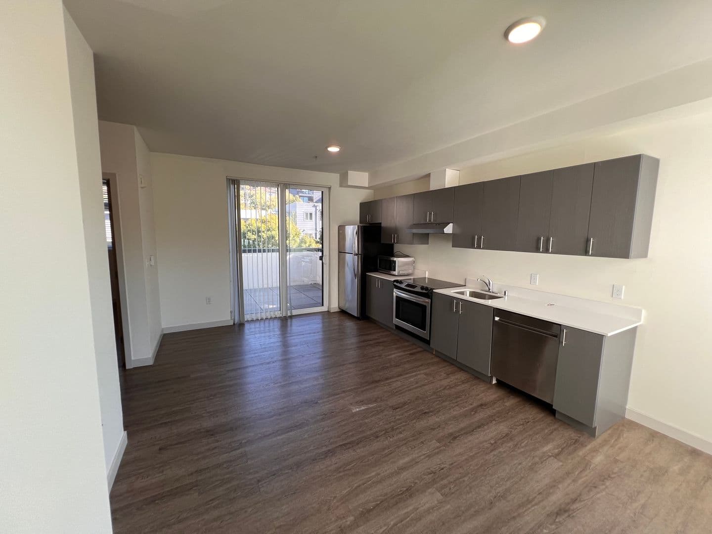 4801 Fauntleroy 3 of 17