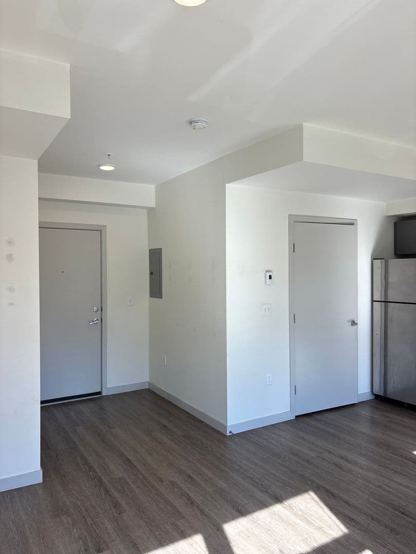 4801 Fauntleroy 5 of 14