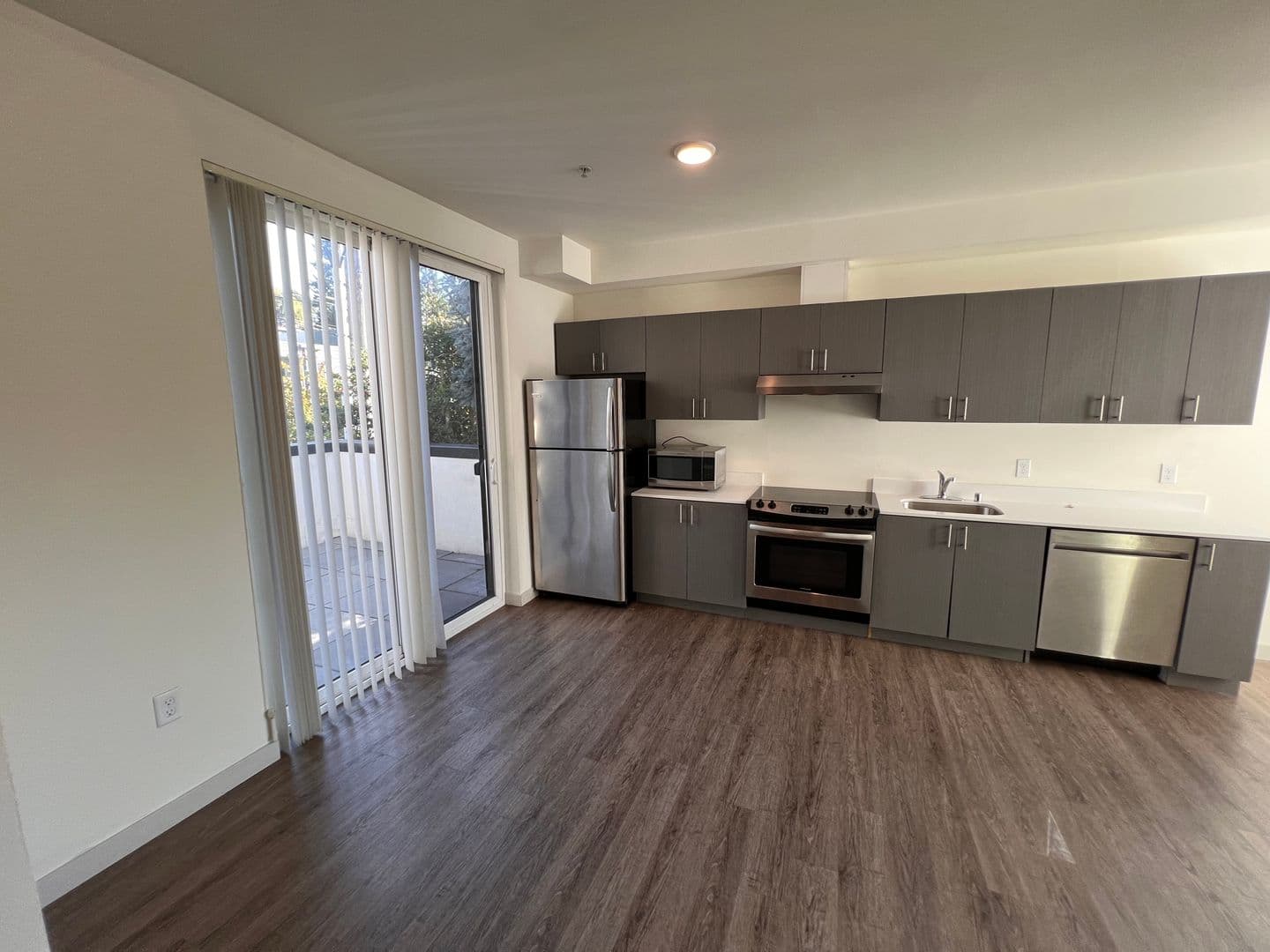 4801 Fauntleroy 2 of 17