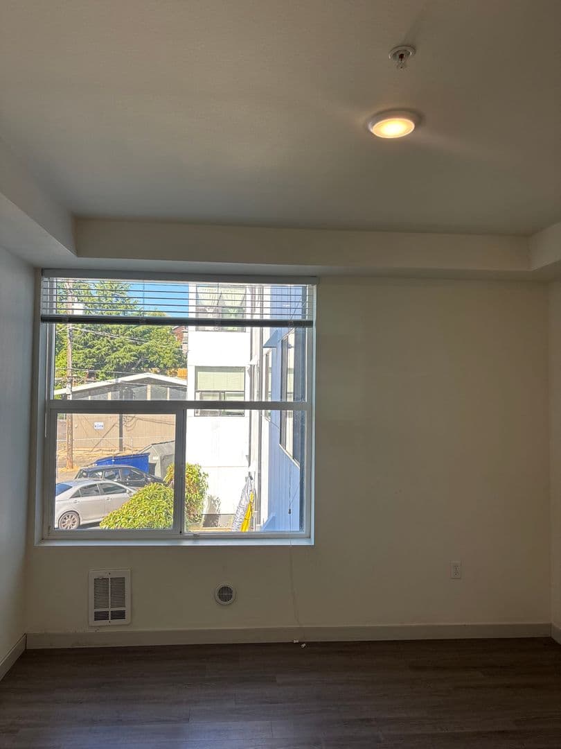 4801 Fauntleroy 7 of 28
