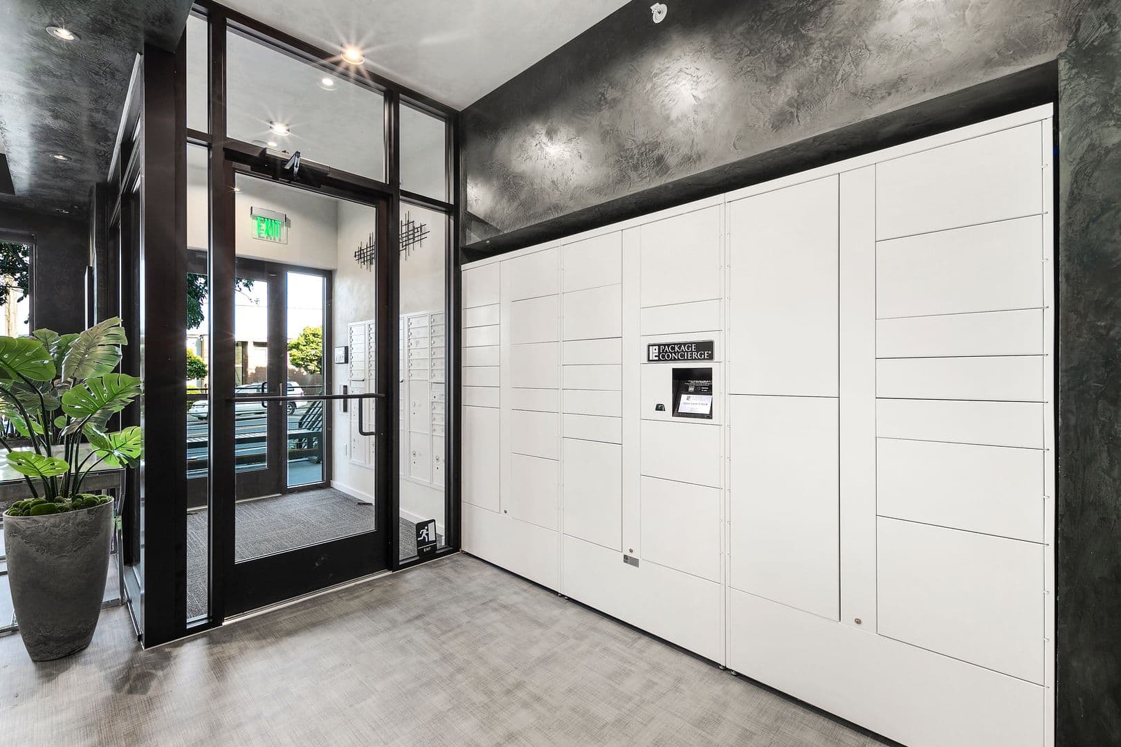 Avala Apartments 16 of 18