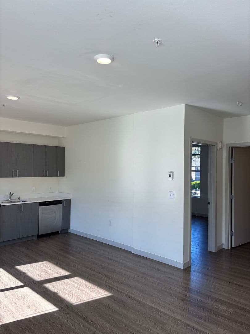 4801 Fauntleroy 4 of 28