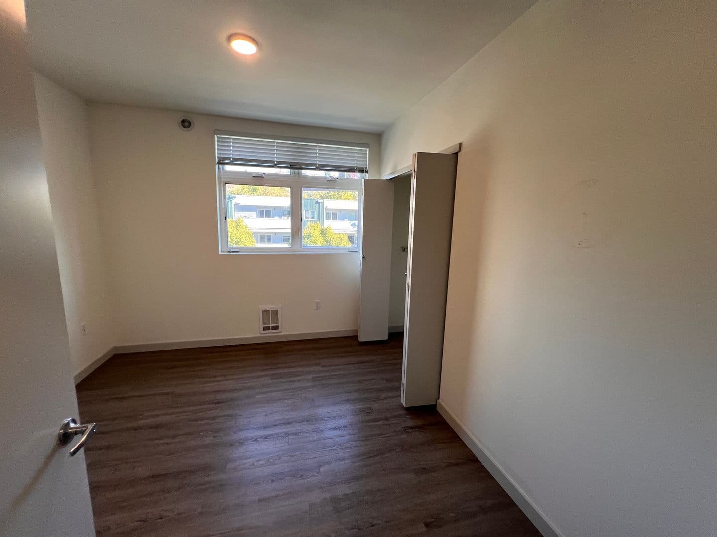 4801 Fauntleroy 6 of 17