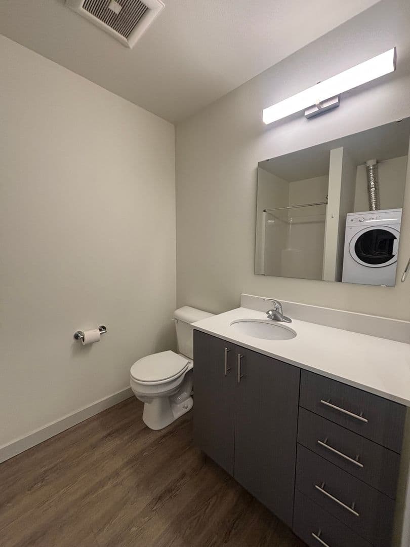 4801 Fauntleroy 6 of 8
