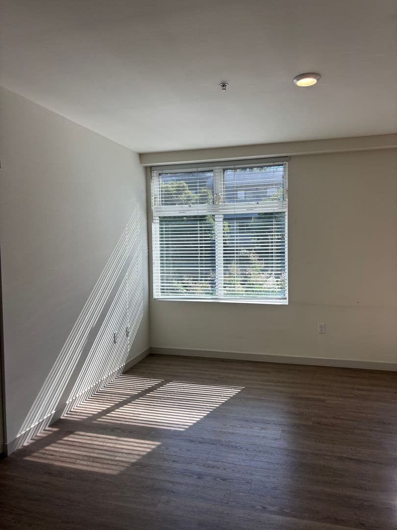 4801 Fauntleroy 8 of 28