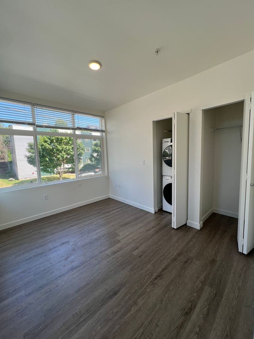 4801 Fauntleroy 11 of 17