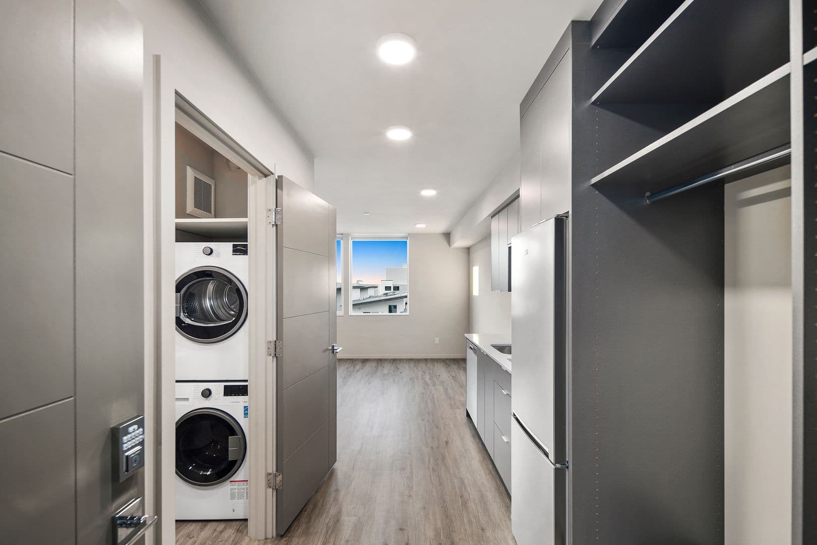 Avala Apartments 8 of 15