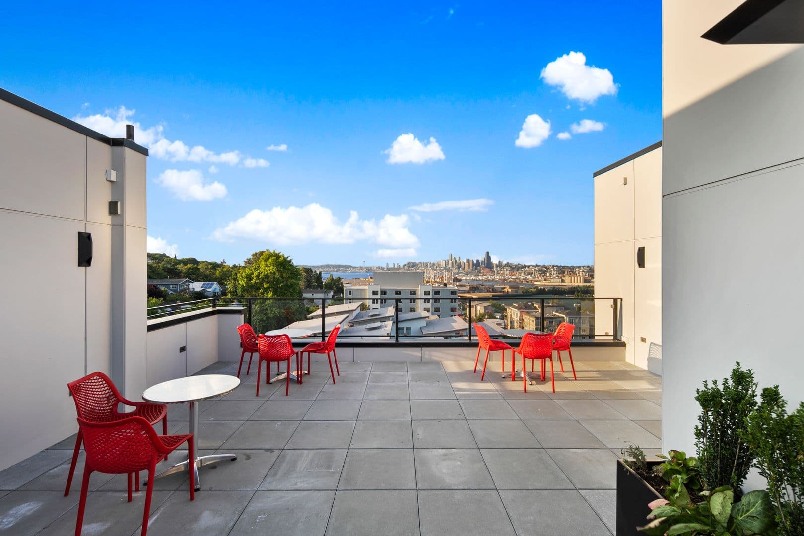 Avala Apartments 13 of 15