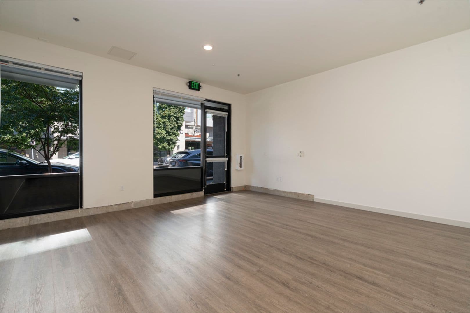 4801 Fauntleroy 2 of 14