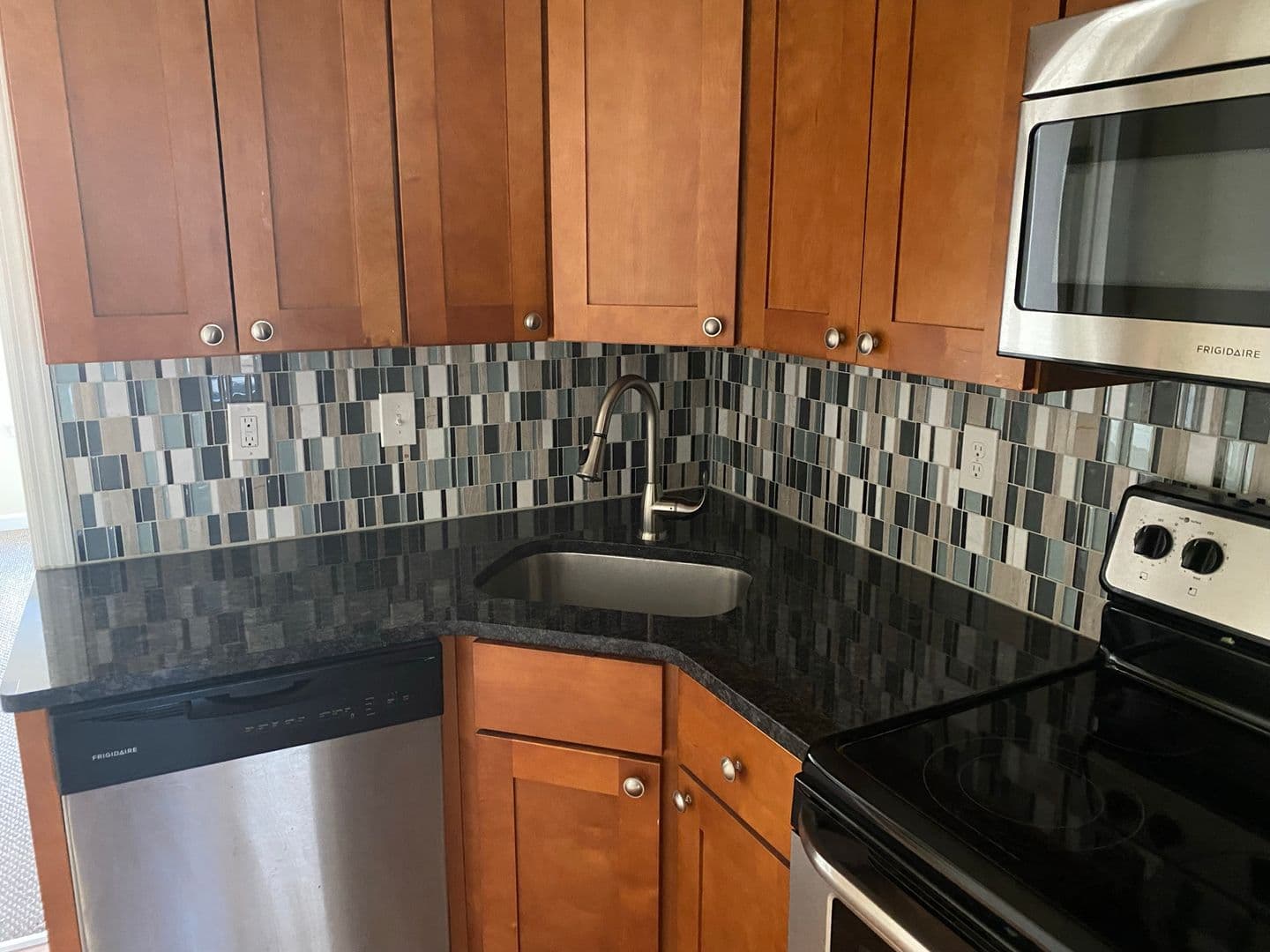 415 N 41st Street 20 of 25