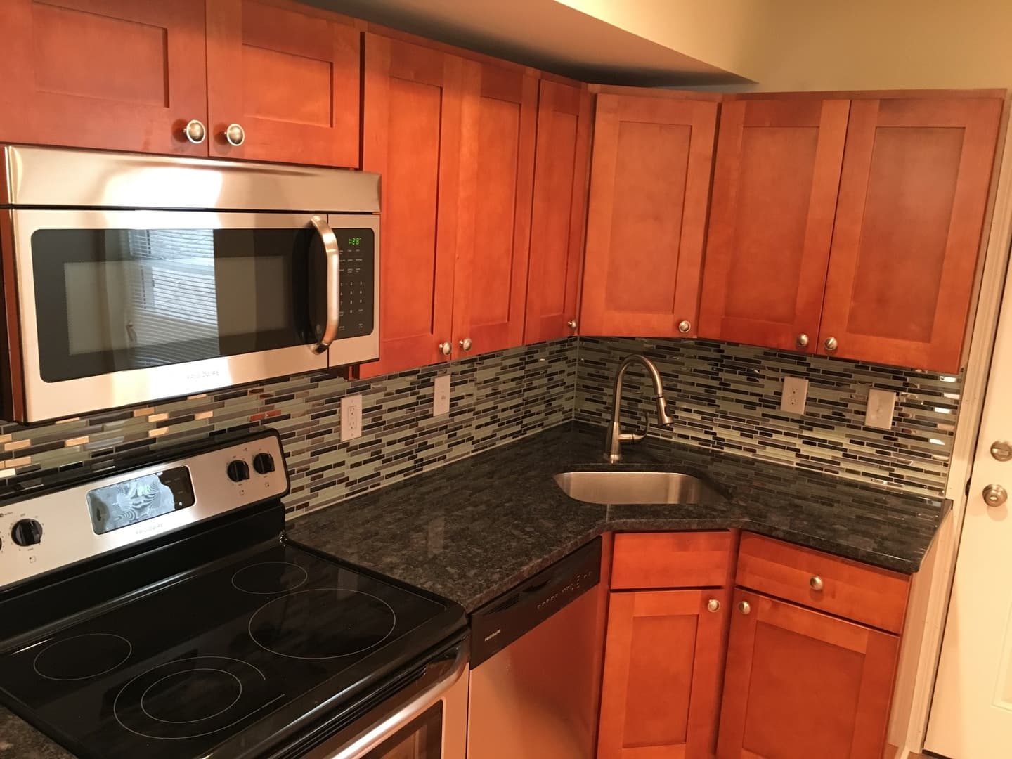 415 N 41st Street 2 of 16