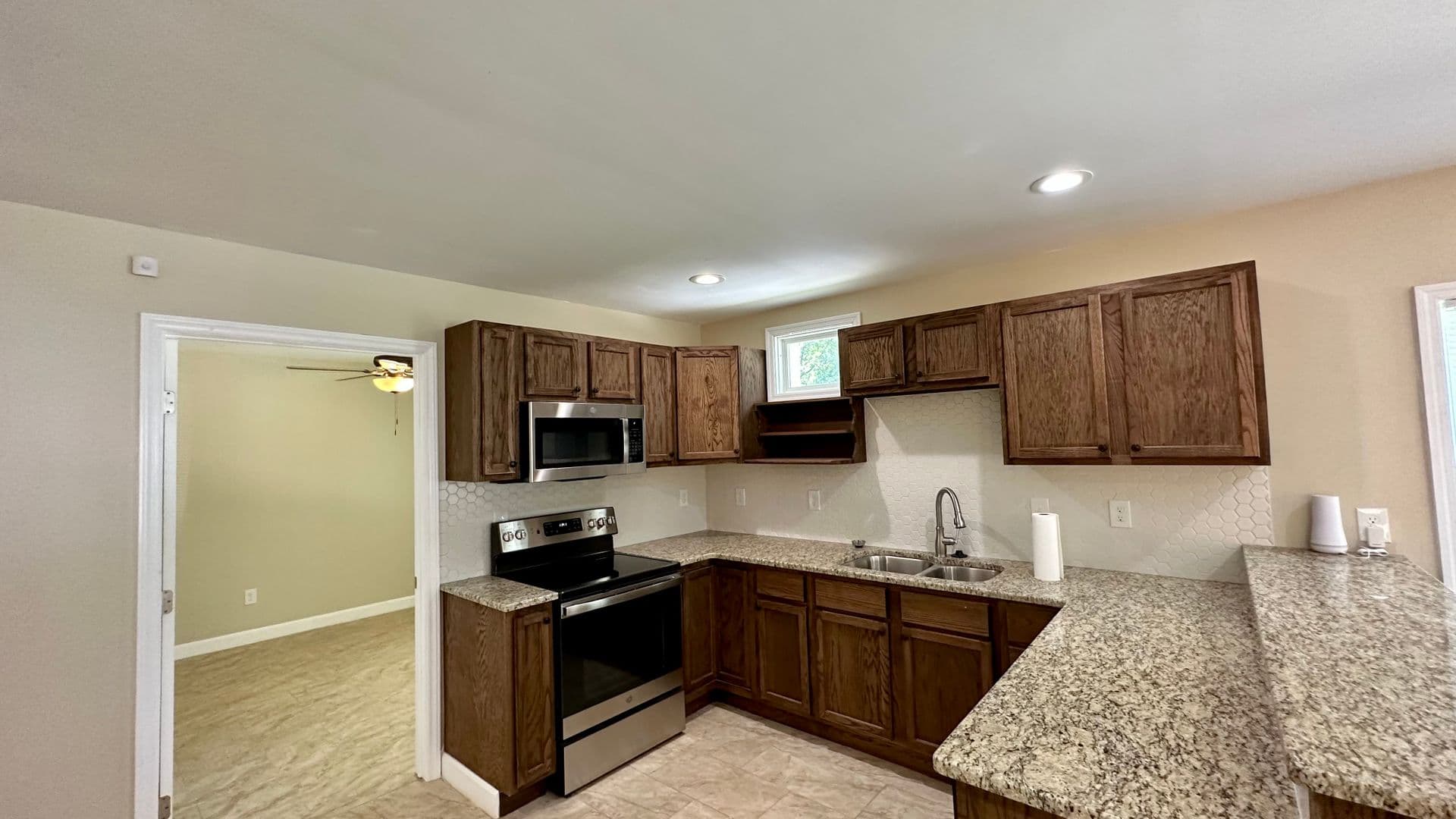 Charming Brand New 2 Bedroom 1 Bath Duplex 10 of 21