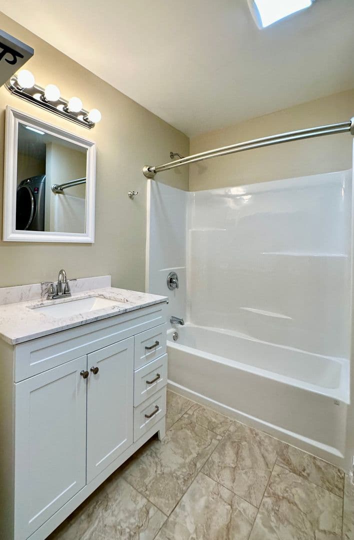 Charming Brand New 2 Bedroom 1 Bath Duplex 18 of 21