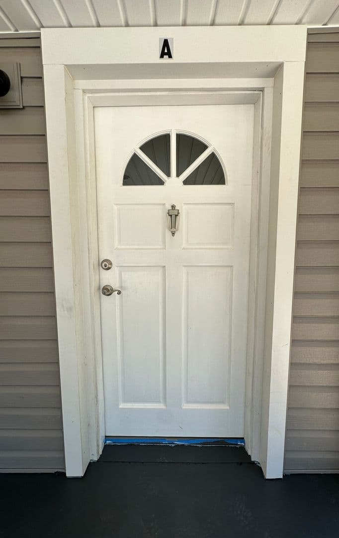 Charming Brand New 2 Bedroom 1 Bath Duplex 2 of 21