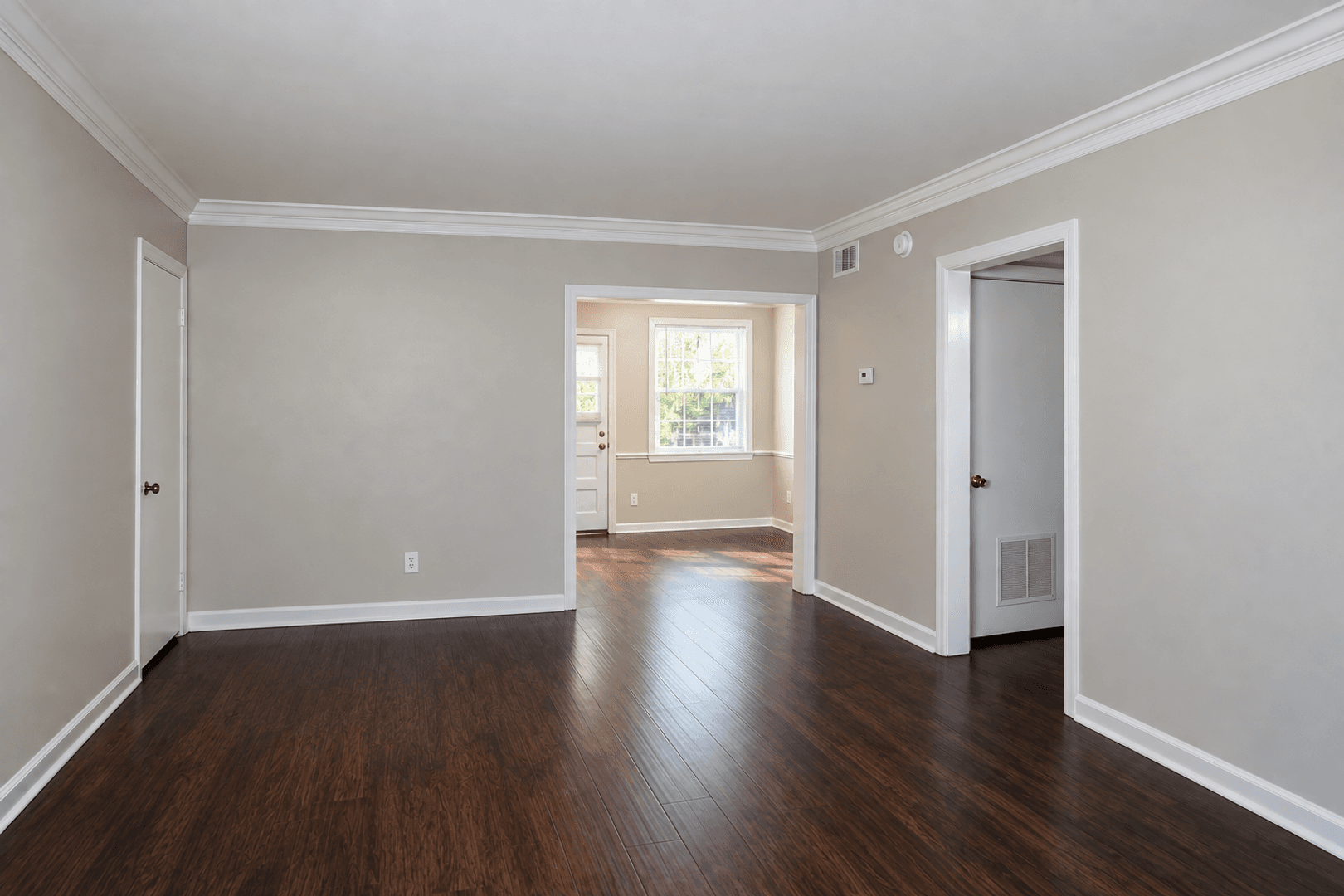 Quaint Downstairs 2BR/1BA in Ardsley! 7 of 12