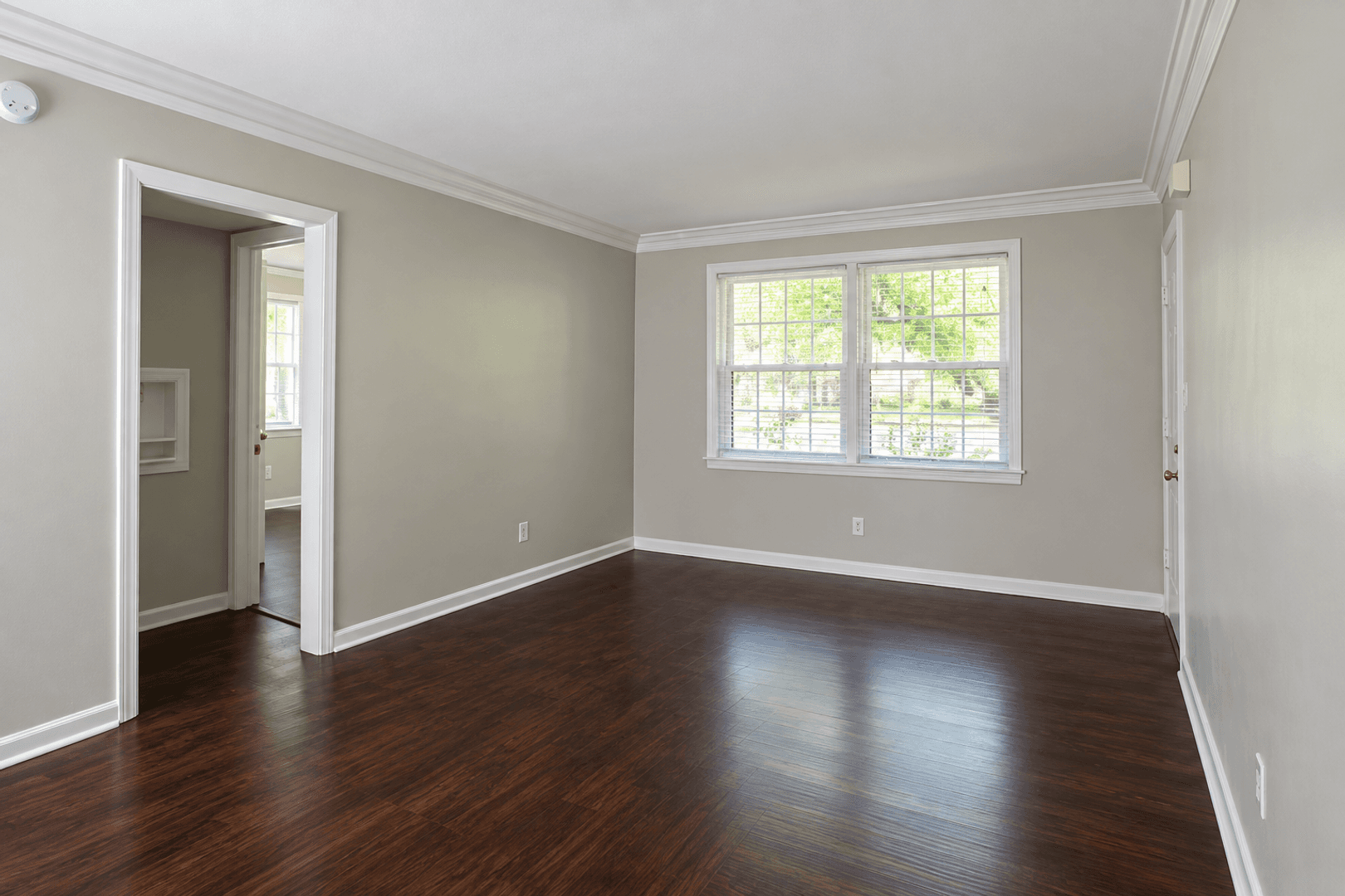 Quaint Downstairs 2BR/1BA in Ardsley! 6 of 12