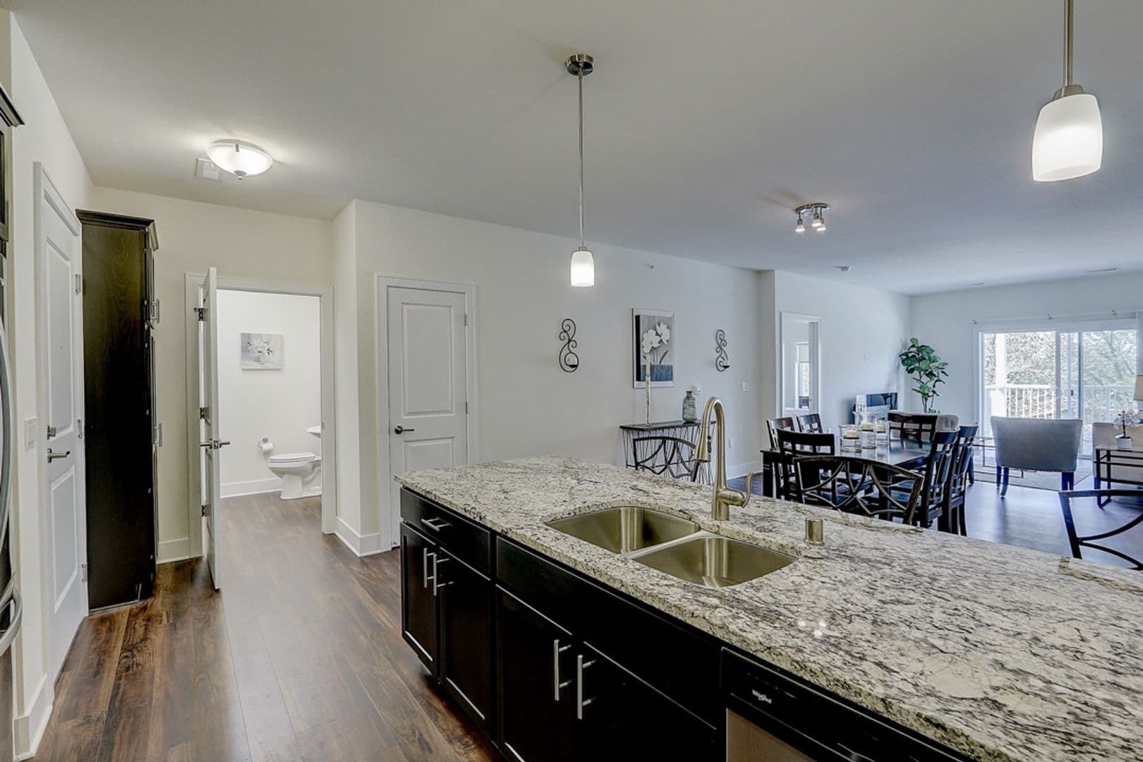2 Bed/2.5 Bath Apartment 13 of 23
