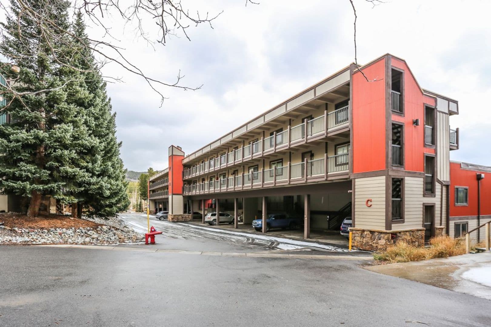 G1-Ski and Racquet Club 1 of 22