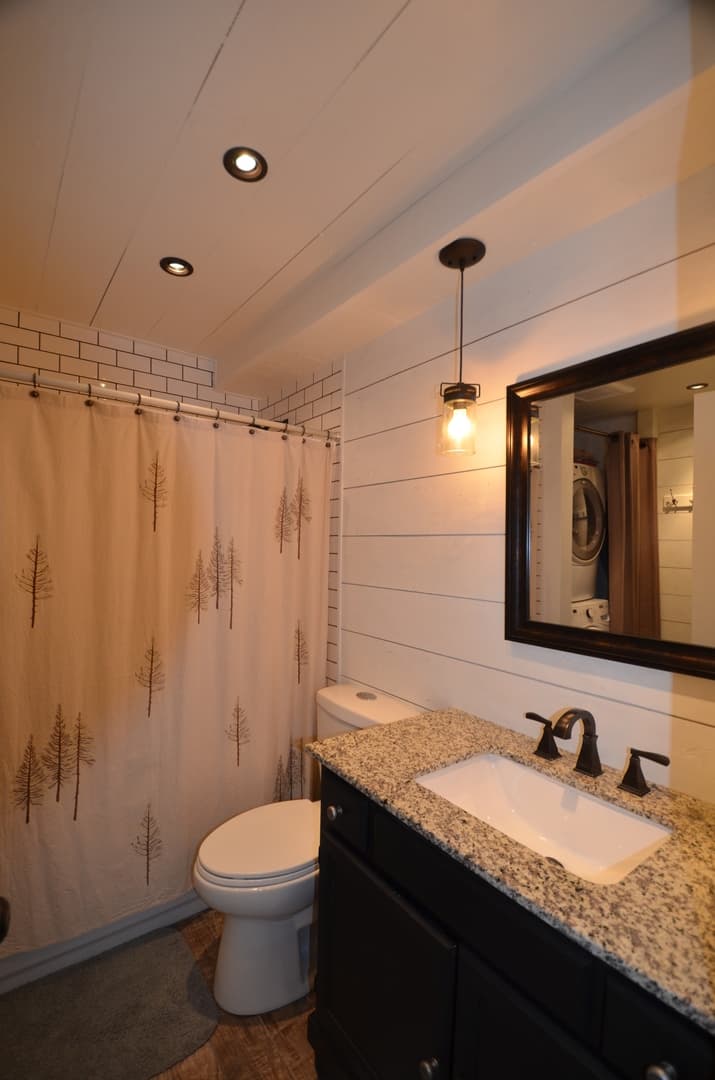 7023 Silverqueen West 5 of 18