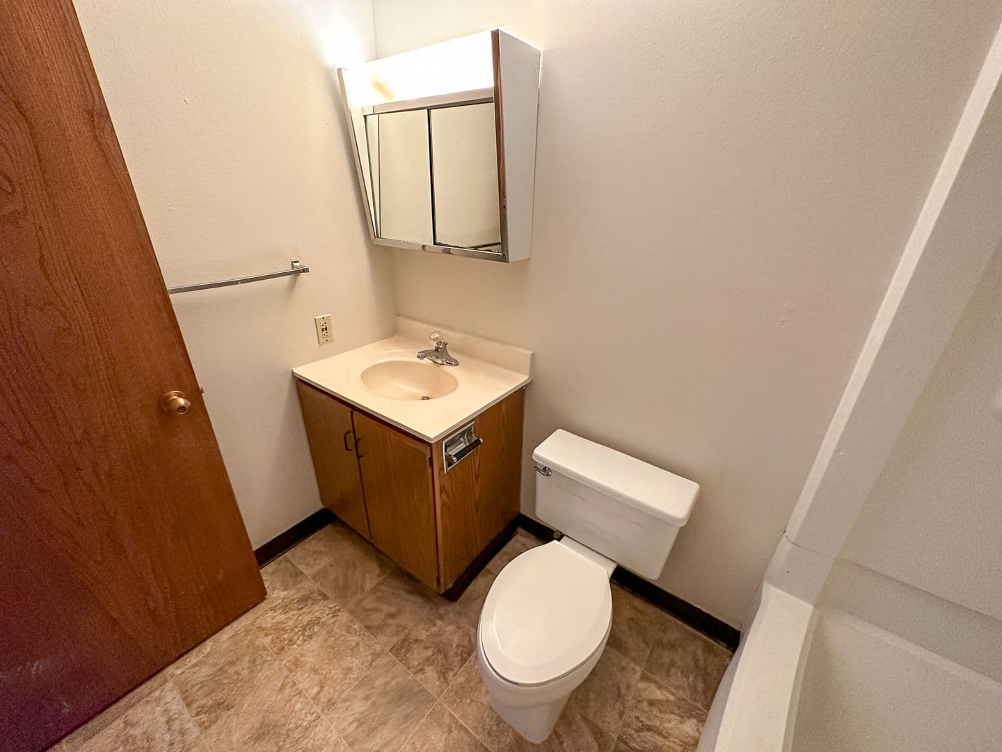 246 N Hyland Ave 17 of 21