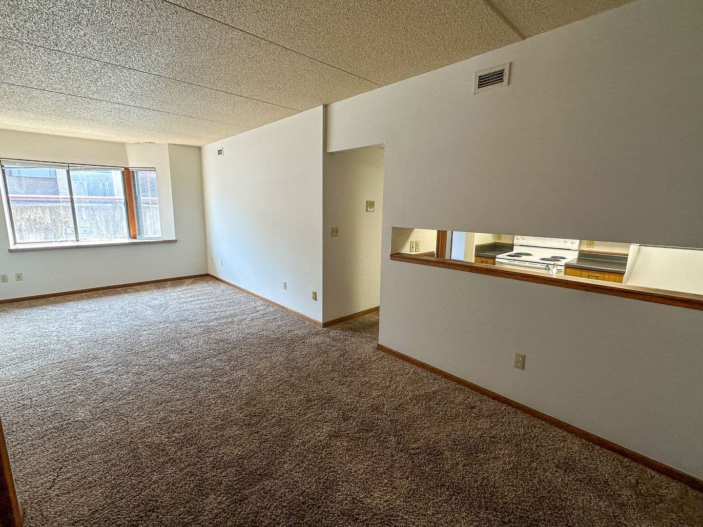 246 N Hyland Ave 1 of 21