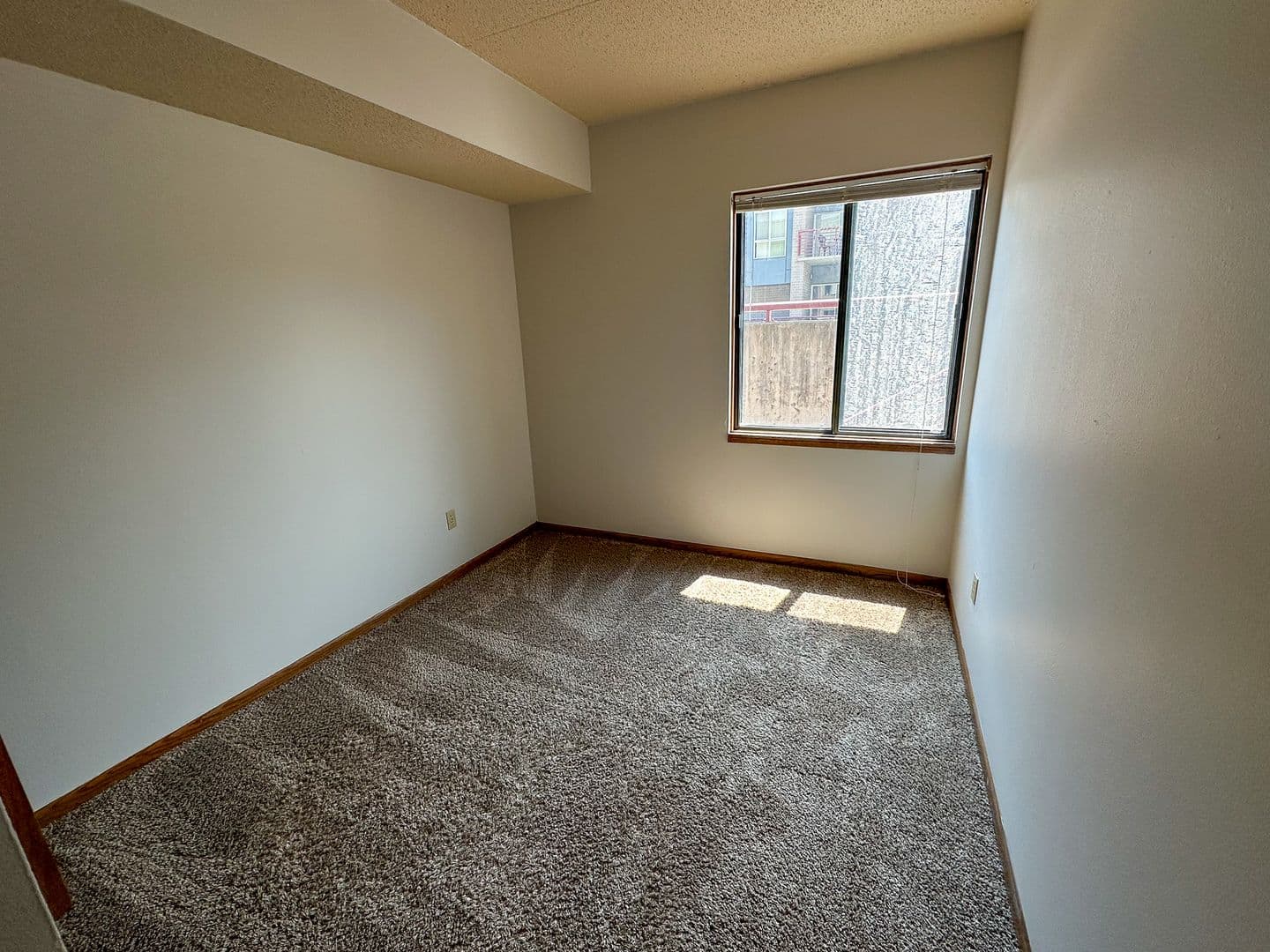 246 N Hyland Ave 4 of 13