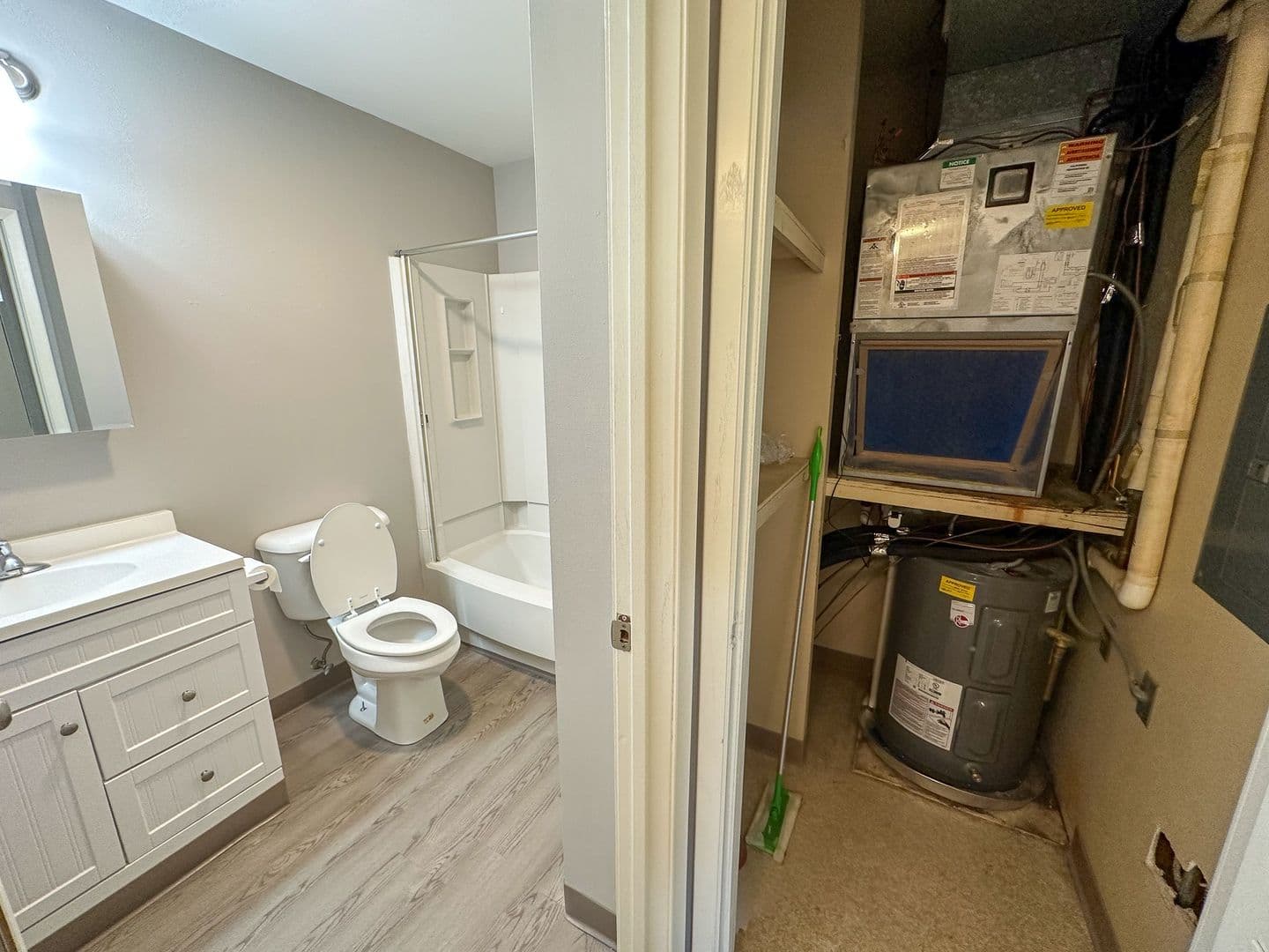 246 N Hyland Ave 12 of 15