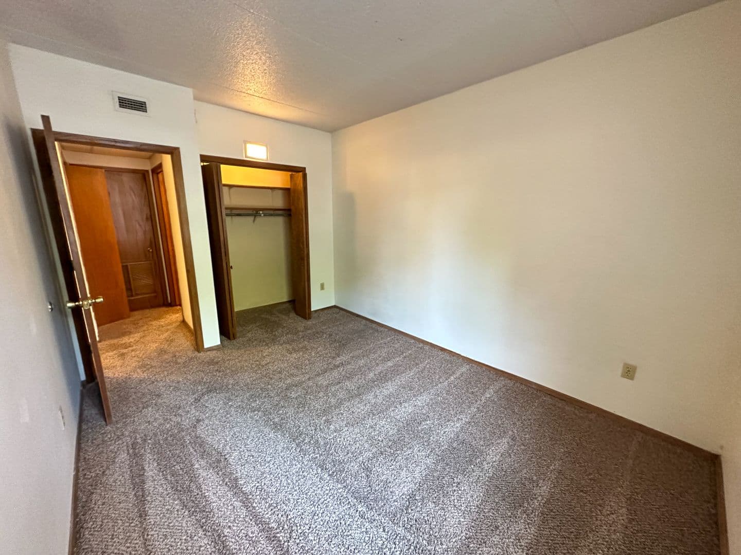 246 N Hyland Ave 19 of 21