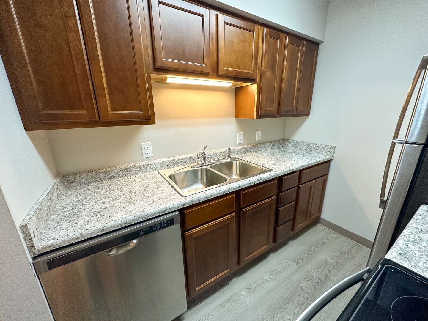 246 N Hyland Ave 6 of 15