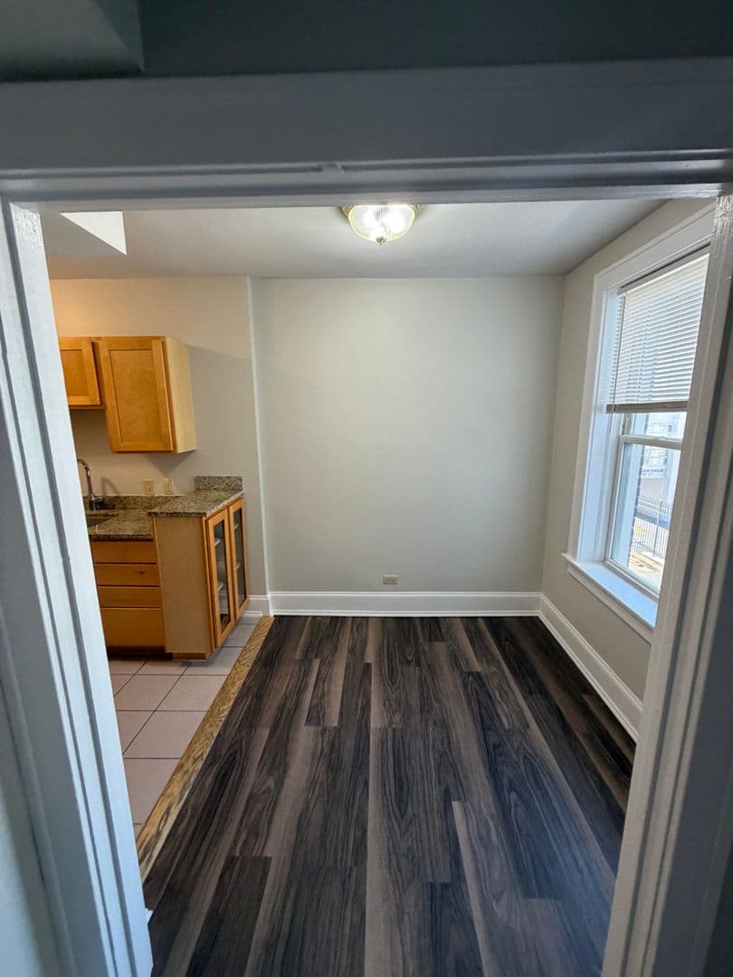 4616 Lindell Blvd. (Carleton Apt) 14 of 17
