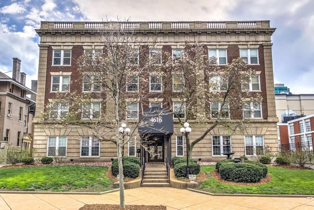 4616 Lindell Blvd. (Carleton Apt) 7 of 16