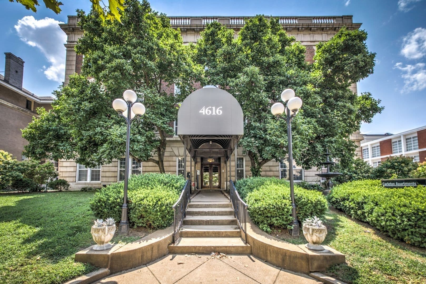 4616 Lindell Blvd. (Carleton Apt) 6 of 8