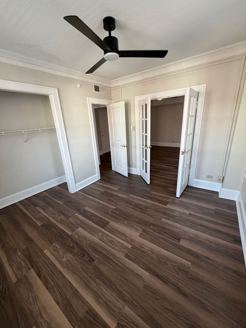 4616 Lindell Blvd. (Carleton Apt) 11 of 17