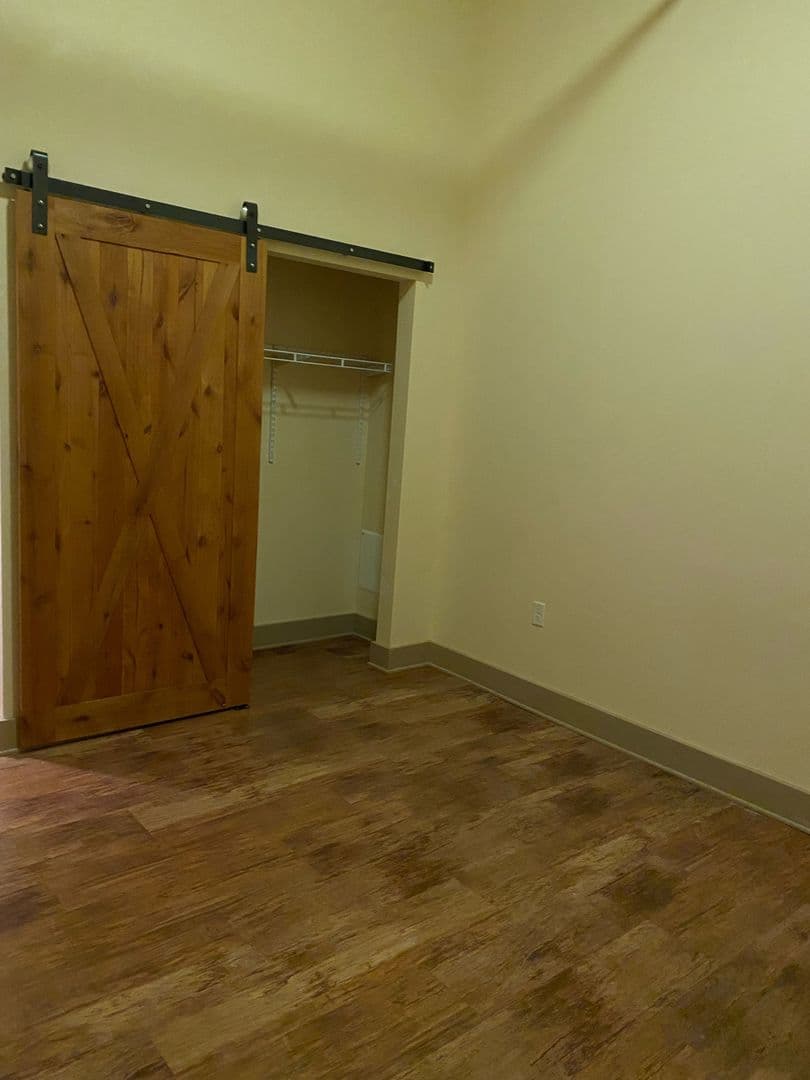 427- Market Lofts 6 of 11