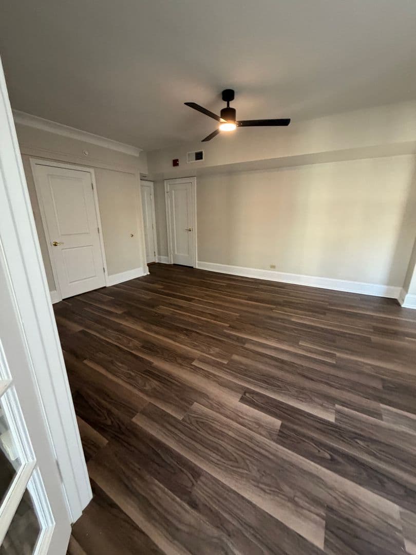 4616 Lindell Blvd. (Carleton Apt) 12 of 17