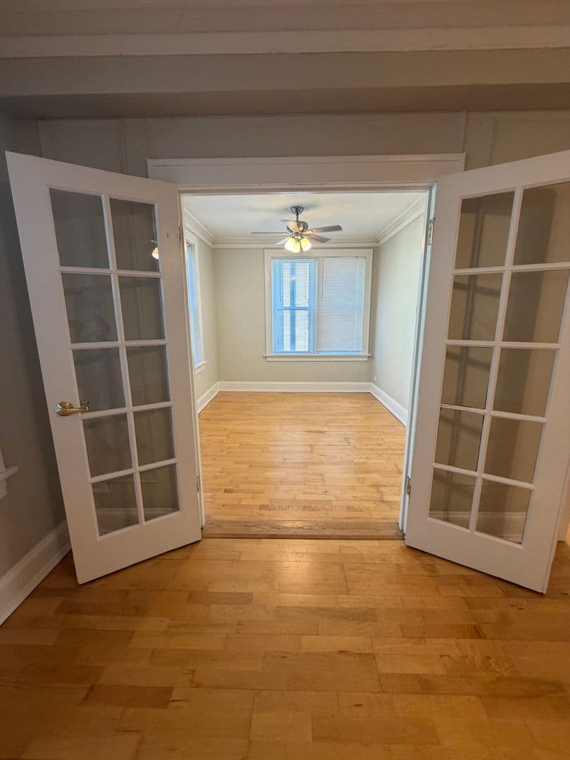 4616 Lindell Blvd. (Carleton Apt) 13 of 16